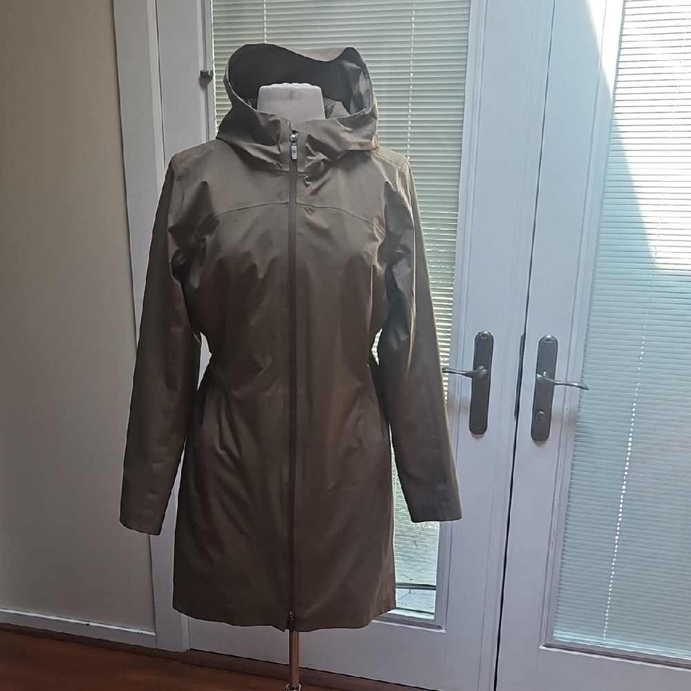 Lululemon Athletica Green Hooded Trench Coat